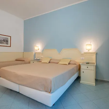 Ascot Ξενοδοχείο
