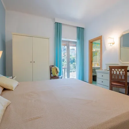 Ascot Hotel Sorrento