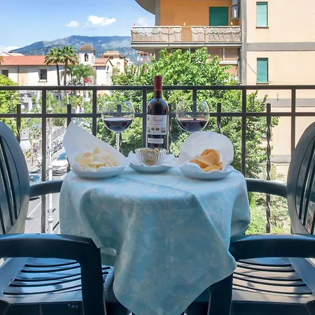 Ascot Hotel 4*
