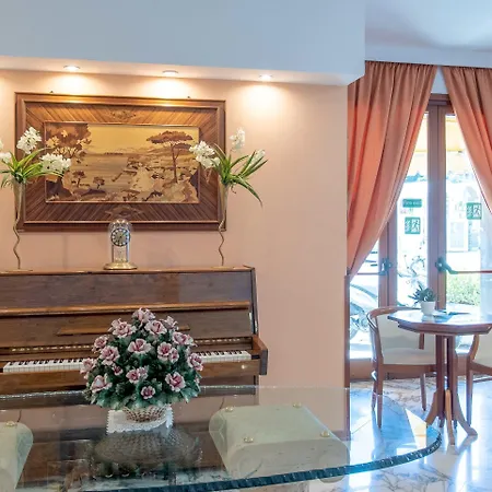 Hotel Ascot
