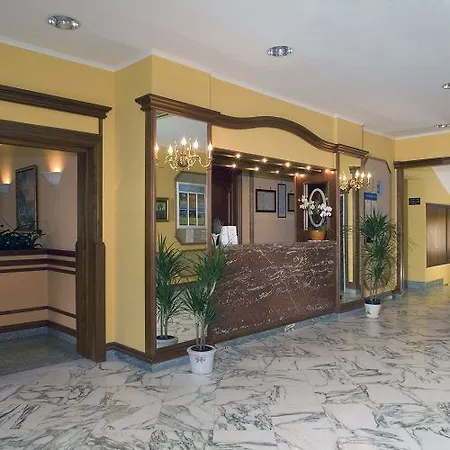 Ascot Hotell