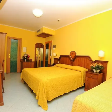 Hotel Ascot