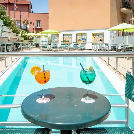Hotel Ascot 4*
