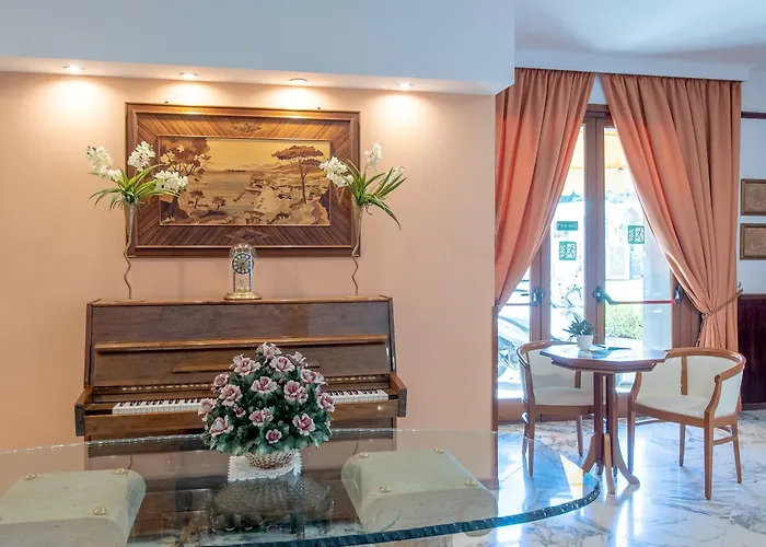 Ξενοδοχείο Ascot