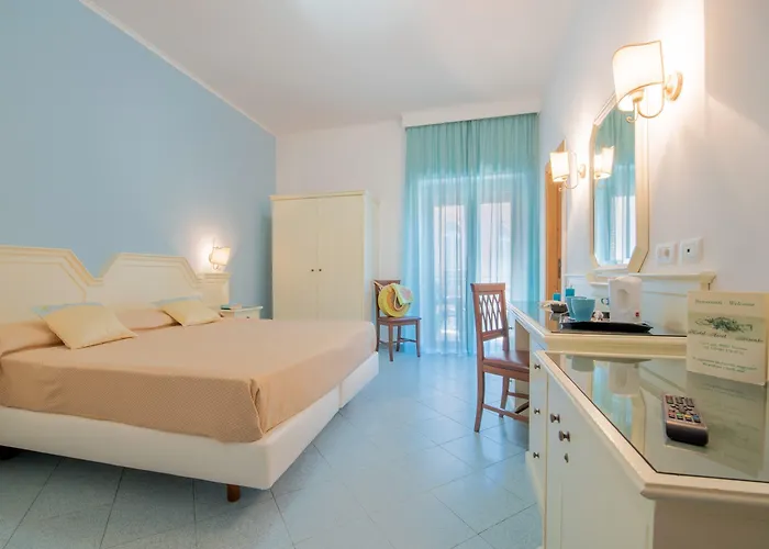 Ascot Ξενοδοχείο 4*