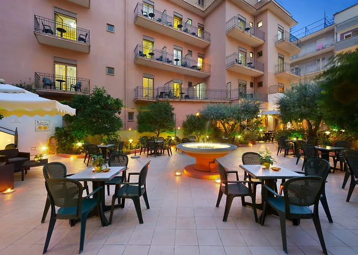 Ξενοδοχείο Ascot 4*