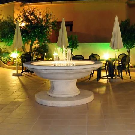 Ξενοδοχείο Ascot 4*
