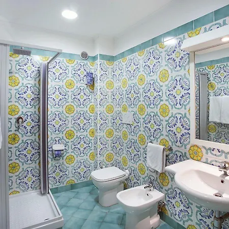Hotel Ascot 4*
