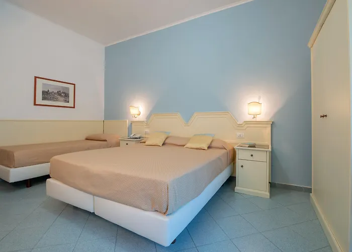 Hotel Ascot 4*